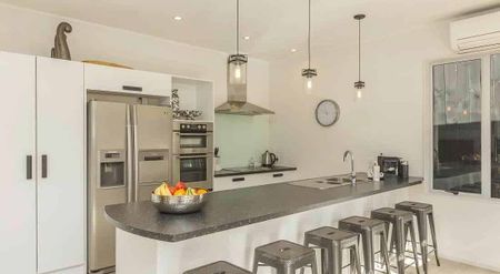 Easy living in Mt Eden - Photo 2