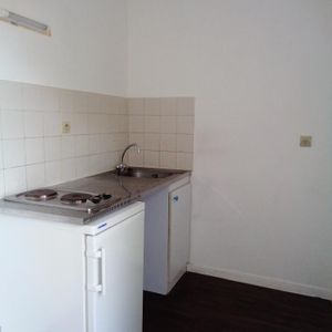 Location Appartement 1 pièce 28m² LILLE 59000 - Photo 2