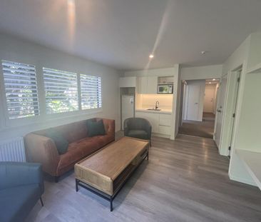 Luxury Living in Prime Location - Photo 4