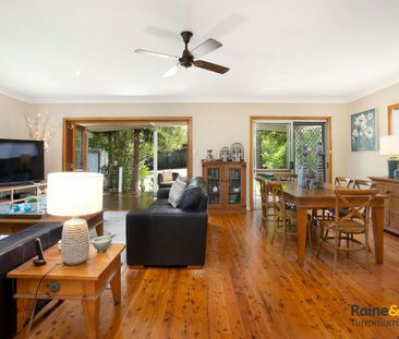 Sunny, Charming Family Home - Prime Location in Hornsby - Photo 1