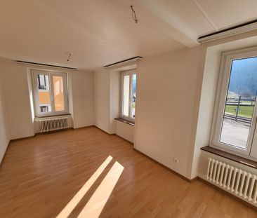 Grand appartement de 5 pièces au 2ème étage rénové en 2022 - Photo 1