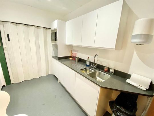 Property to rent - Photo 1