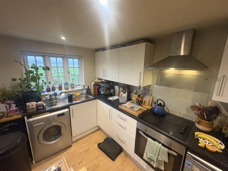 1 bedroom property to rent - Photo 2