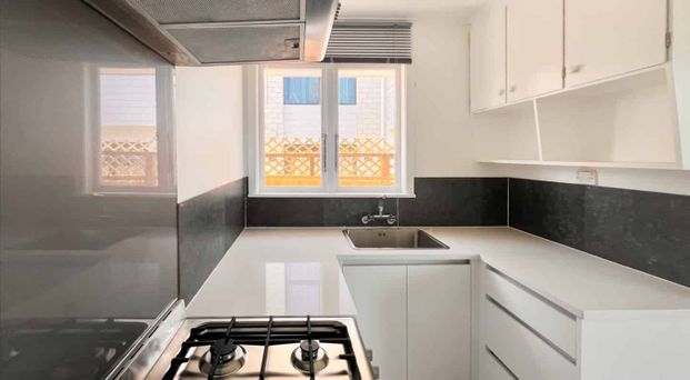 3 Bedrooms, New lynn - Photo 1