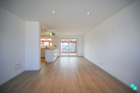 Instapklare eengezinswoning in een rustige buurt in Oostrozebeke! - Photo 4