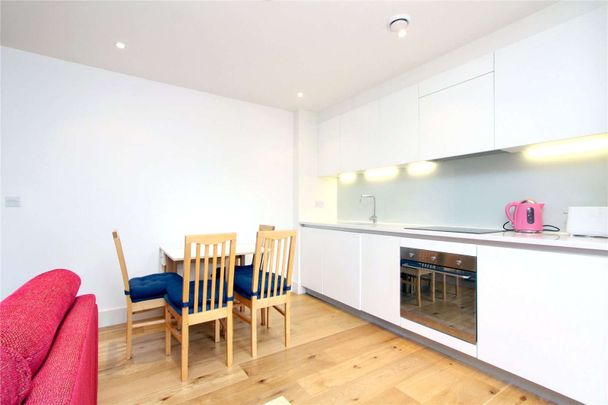 Attractive one bedroom apartment in this highly regarded modern development. - Photo 1