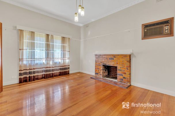 Schools Out For Summer! - Photo 1