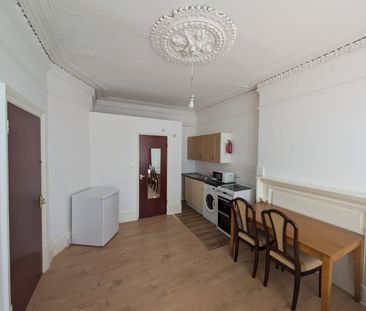 Studio Flat, Bowes Road, N13 - Photo 5