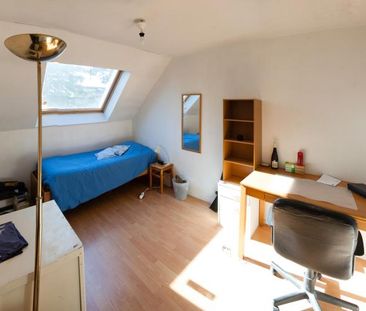 Location Maison 7 pièces 180m² - Photo 4