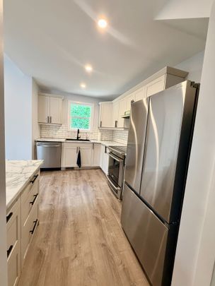For Lease - 218 2nd Avenue, Owen Sound, Ontario - Photo 1