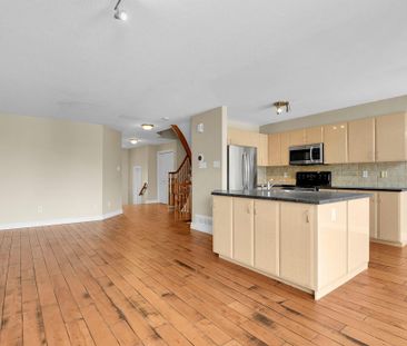 For Lease - 2047 Dunollie Crescent, Kanata, Ontario - Photo 3