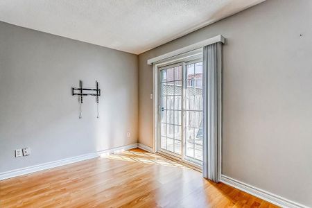 For Lease - 3480 Upper Middle Road Unit# 13, Burlington, Ontario - Photo 3