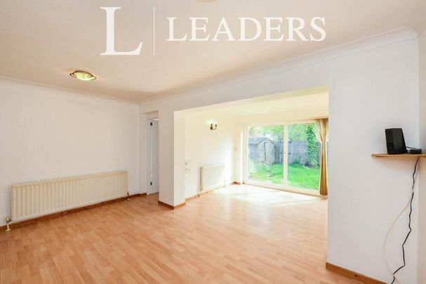 4 bedroom terraced house to rent - Photo 1