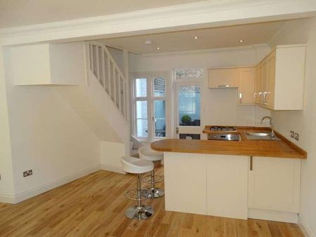 Chancery Lane, Beckenham, Kent, BR3 - Photo 2