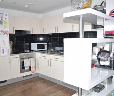 3 bedroom apartment to rent - Photo 6