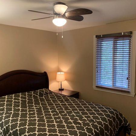 5 1/2 dans un semi-détaché - Photo 4