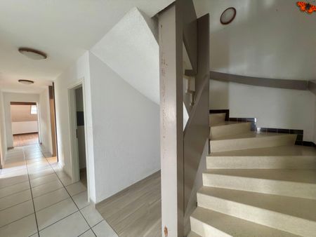 ATYPICAL FINE - 5 ½ ROOMS IN CHÂTEL-ST-DENIS! - Photo 3