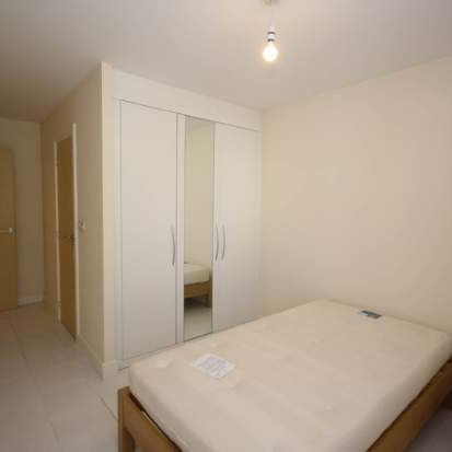 2 bedroom property to rent in Bracknell - Photo 1