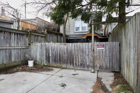 For Lease - 1547 Kingston Road Unit# Rear, Toronto, Ontario - Photo 3