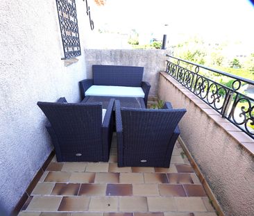 SAINT AYGULF - Appartement meublé T2 de 33m² avec vue mer, - Photo 2