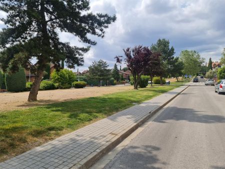 Piso de alquiler en Calle Playa de Sangenjo, 32, El Pinar - Punta Galea - Photo 4