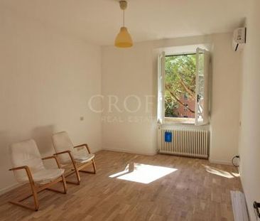San Giovanni-Porta Metronia: Newly renovated 2 Bedroom flat with ba... - Photo 5