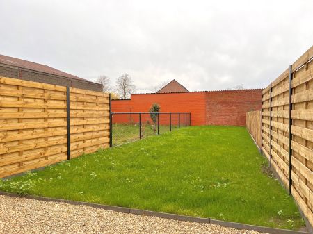 Gerenoveerde woning met 2 slaapkamers en tuin. - Photo 2
