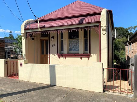 Home For Rent - Photo 5