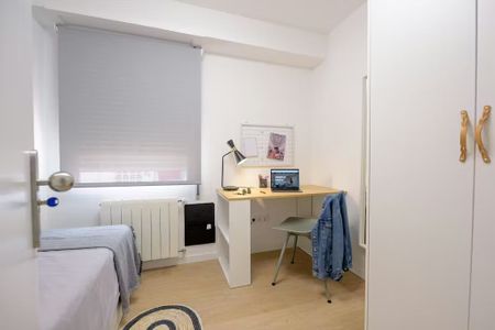 Calle Rodríguez de Cepeda, Valencia, Valencian Community 46021 - Photo 2