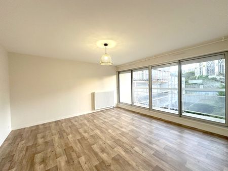 Location Appartement 2 pièces 51m² - Photo 3