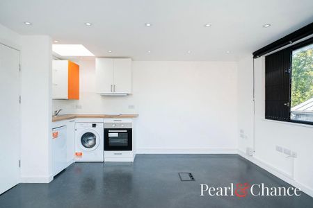 Studio to rent - Photo 4