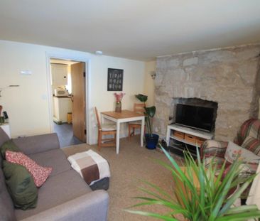 2 bedroom barn conversion to rent - Photo 1