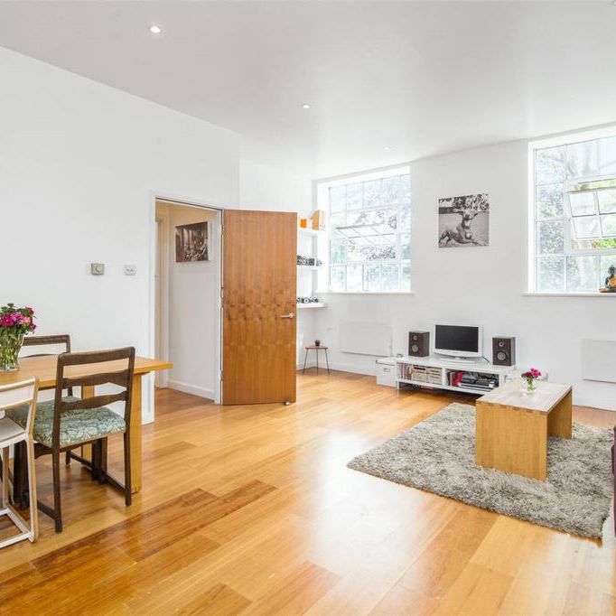 1 bedroom flat to rent - Photo 1