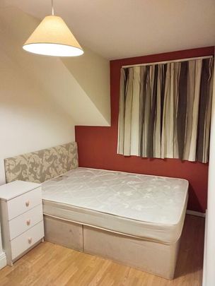 One Double Bedroom Available, 5 Magdala Street, Belfast, BT7 1PU - Photo 1