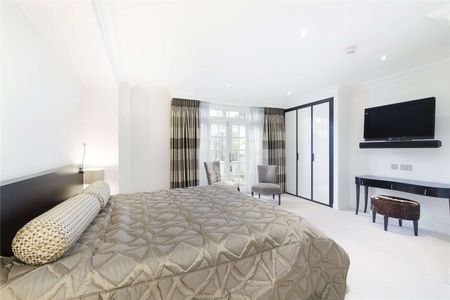 Luxuriously appointed garden flat perfectly located close to Little Venice canal and Warwick Avenue Underground station. - Photo 4