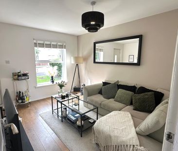 2 bedroom end of terrace house to rent - Photo 2