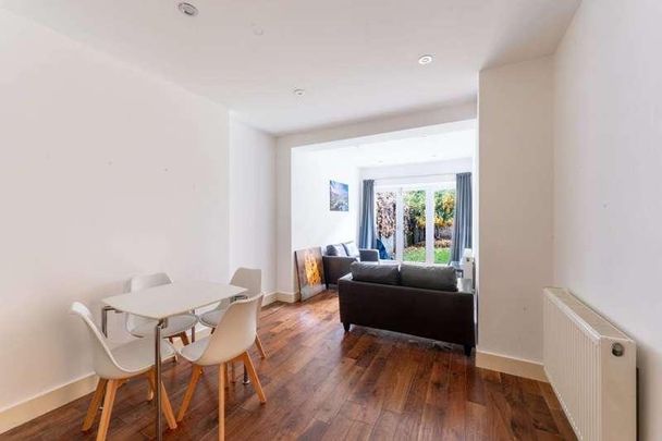 Victoria Road, Queen's, NW6 - Photo 1