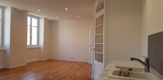 APPARTEMENT T5 A LOUER - Photo 2