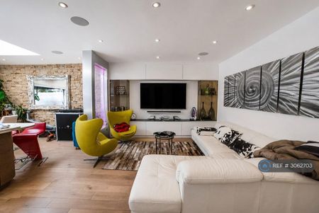 3 bedroom terraced house to rent - Photo 2