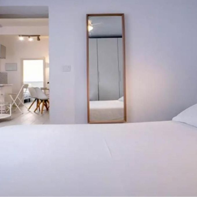 Apartamento de alquiler en Barrio de Benicalap - Photo 1