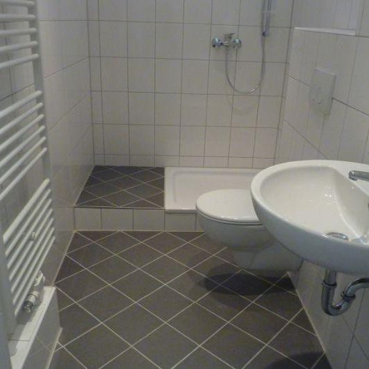 Drei-Zimmer-Wohnung mit Essplatz und neuem Duschbad - "Freie Scholle eG" - Photo 1