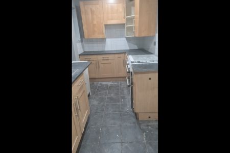 2 Bed Semi-Detached House, Peplow Road, B33 - Photo 5