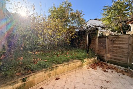 T2 BARRIERE DE BEGLES - Photo 5