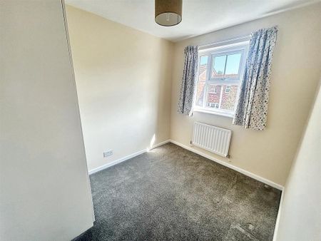3 bedroom terraced house to rent - Photo 4