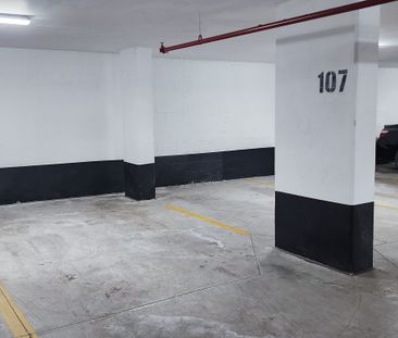 For Lease - 4055 Parkside Village Drive Unit# 919, Mississauga, Ont... - Photo 6