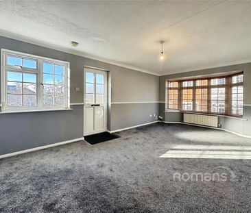 2 bedroom coach house to rent - Photo 2