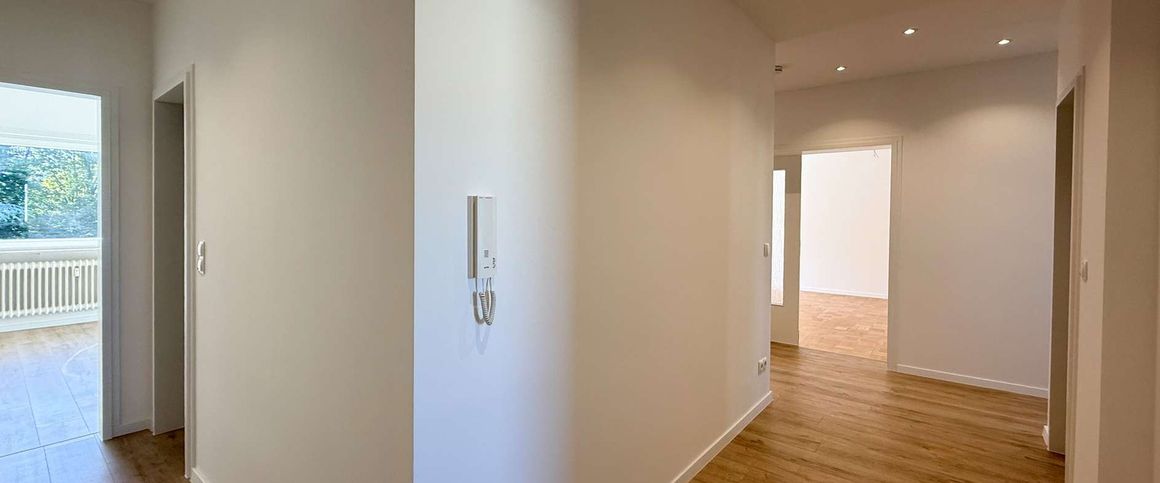 Modernes Wohnglück in Frankenthal – 4-Zimmer-Wohnung mit Südbalkon & Stellplatz - Foto 1