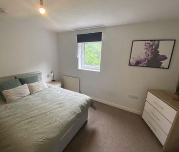 1 bedroom in a house share to rent - Photo 3