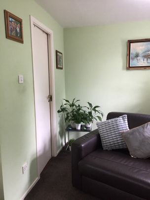 Studio Flat, Lea Yield Close, B30 - Photo 1