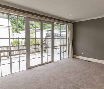 Luxury Townhouse in Thorndon - Photo 5